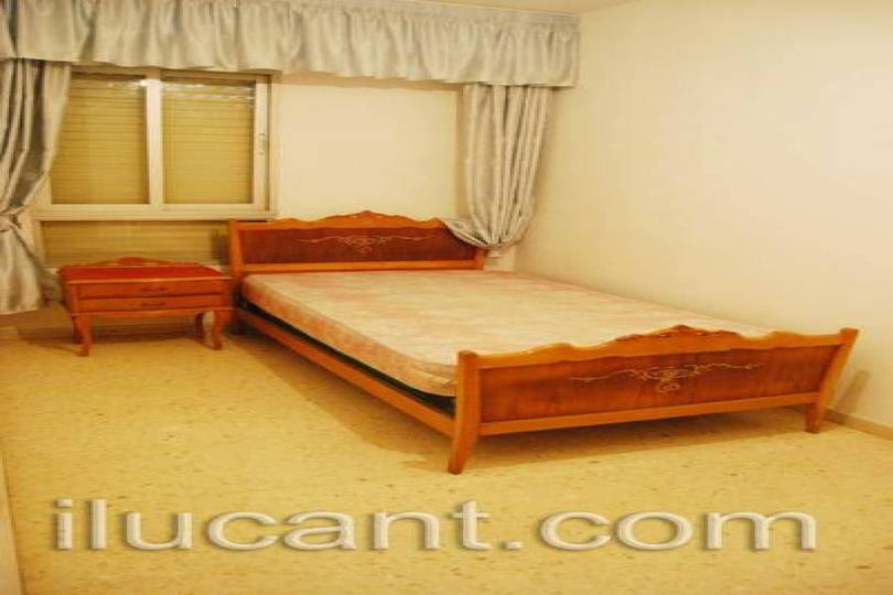 Alicante,Alicante,España,3 Bedrooms Bedrooms,2 BathroomsBathrooms,Pisos,12585