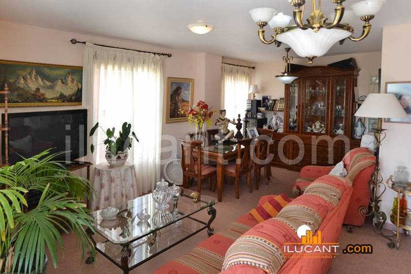 Alicante,Alicante,España,3 Bedrooms Bedrooms,2 BathroomsBathrooms,Pisos,12590