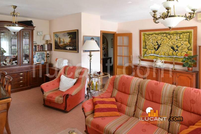 Alicante,Alicante,España,3 Bedrooms Bedrooms,2 BathroomsBathrooms,Pisos,12590