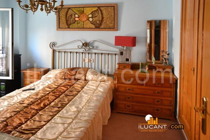 Alicante,Alicante,España,3 Bedrooms Bedrooms,2 BathroomsBathrooms,Pisos,12590