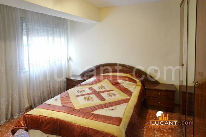 Alicante,Alicante,España,3 Bedrooms Bedrooms,1 BañoBathrooms,Pisos,12593
