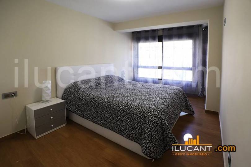 Alicante,Alicante,España,3 Bedrooms Bedrooms,2 BathroomsBathrooms,Pisos,12600