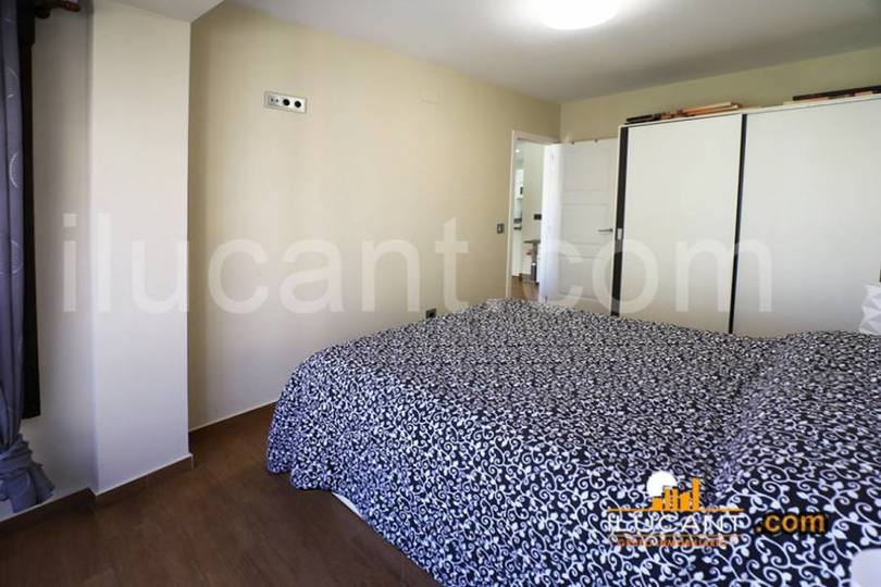 Alicante,Alicante,España,3 Bedrooms Bedrooms,2 BathroomsBathrooms,Pisos,12600