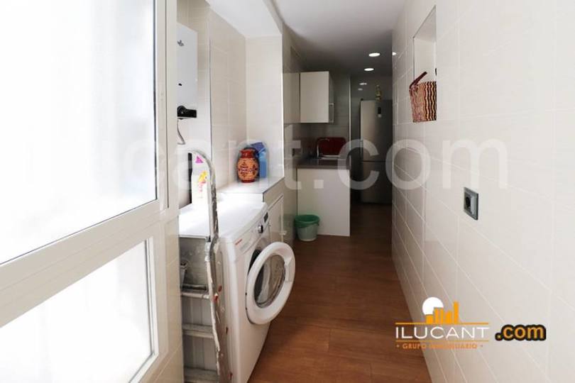 Alicante,Alicante,España,3 Bedrooms Bedrooms,2 BathroomsBathrooms,Pisos,12600
