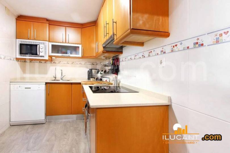 Alicante,Alicante,España,3 Bedrooms Bedrooms,2 BathroomsBathrooms,Pisos,12607