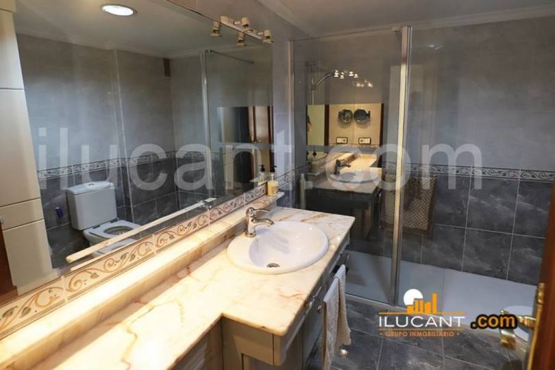 Alicante,Alicante,España,3 Bedrooms Bedrooms,2 BathroomsBathrooms,Pisos,12613