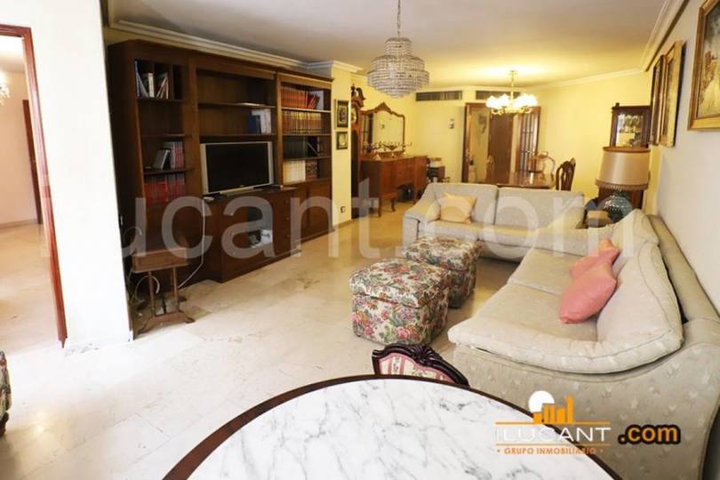 Alicante,Alicante,España,3 Bedrooms Bedrooms,2 BathroomsBathrooms,Pisos,12613
