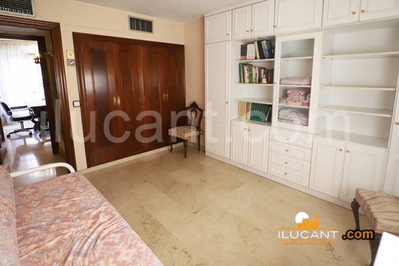 Alicante,Alicante,España,3 Bedrooms Bedrooms,2 BathroomsBathrooms,Pisos,12613