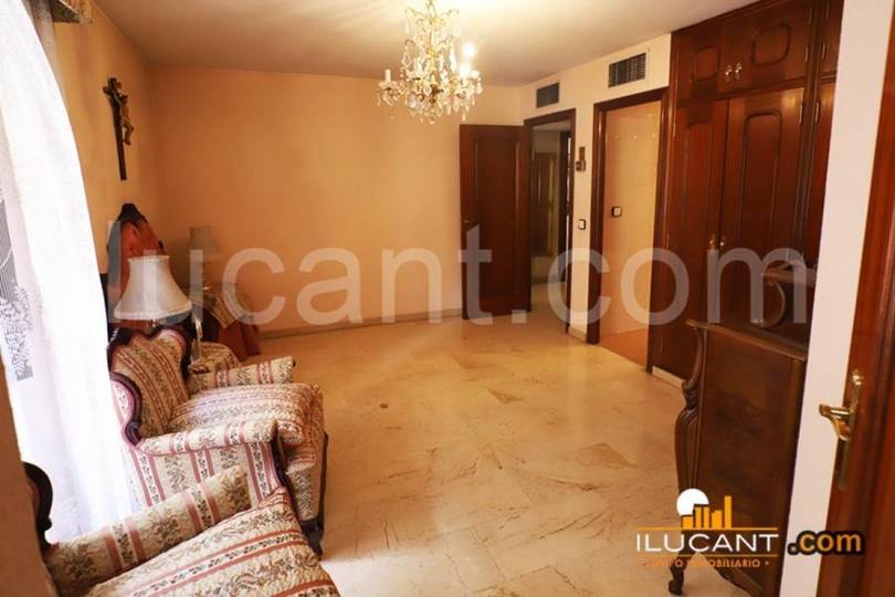Alicante,Alicante,España,3 Bedrooms Bedrooms,2 BathroomsBathrooms,Pisos,12613