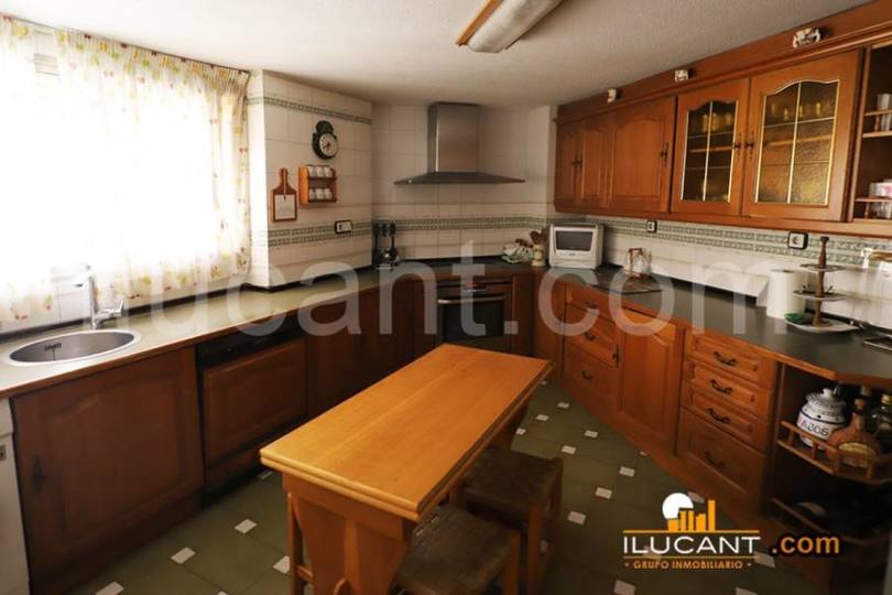 Alicante,Alicante,España,3 Bedrooms Bedrooms,2 BathroomsBathrooms,Pisos,12613