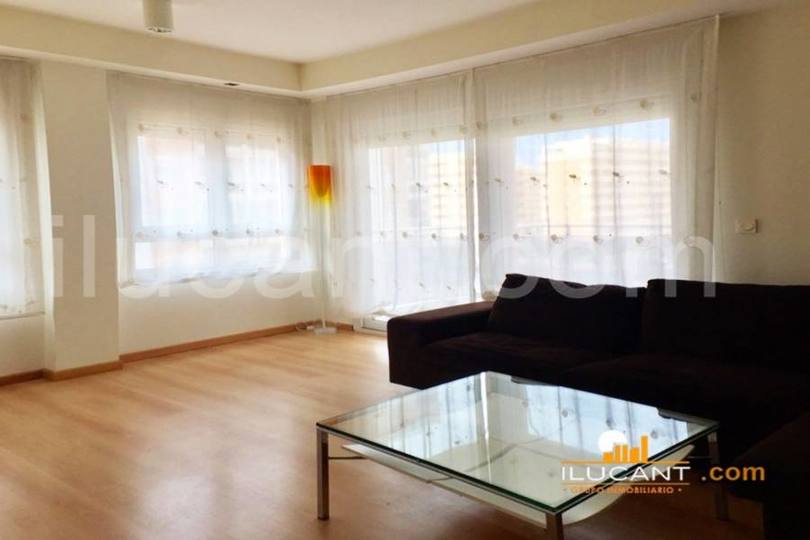 Alicante,Alicante,España,4 Bedrooms Bedrooms,2 BathroomsBathrooms,Pisos,12629
