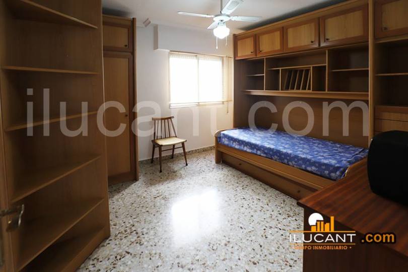 Alicante,Alicante,España,3 Bedrooms Bedrooms,2 BathroomsBathrooms,Pisos,12636