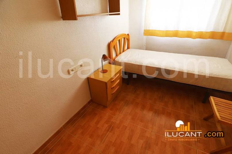 Alicante,Alicante,España,3 Bedrooms Bedrooms,1 BañoBathrooms,Pisos,12640
