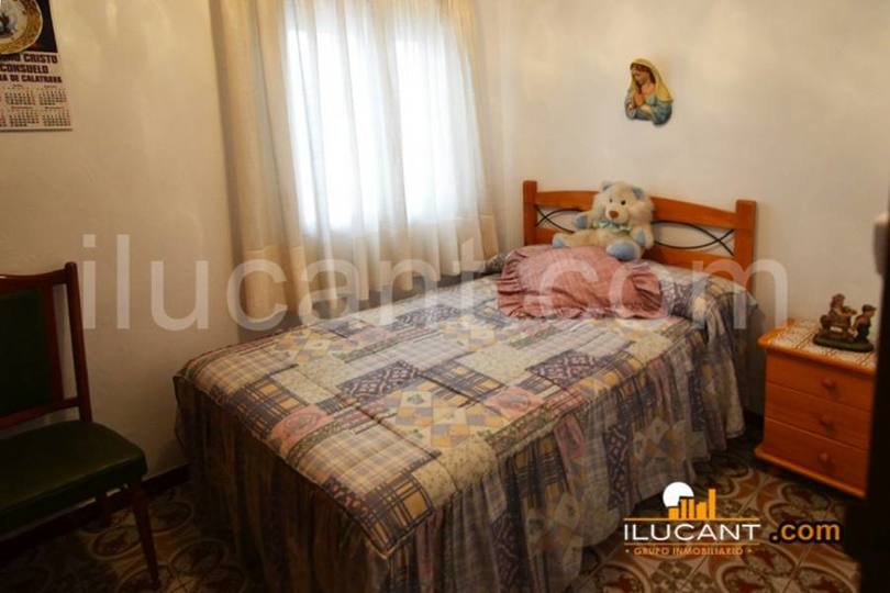 Alicante,Alicante,España,3 Bedrooms Bedrooms,1 BañoBathrooms,Pisos,12646
