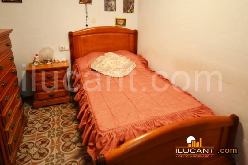 Alicante,Alicante,España,3 Bedrooms Bedrooms,1 BañoBathrooms,Pisos,12646