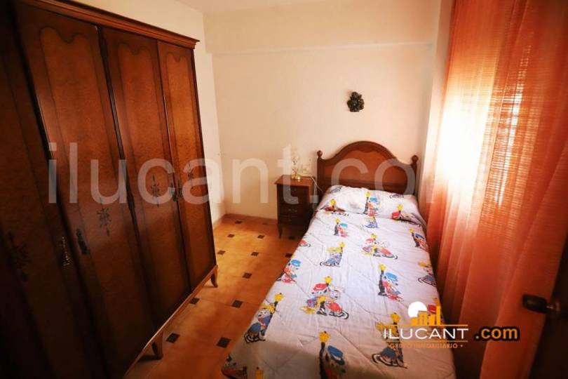 Alicante,Alicante,España,3 Bedrooms Bedrooms,1 BañoBathrooms,Pisos,12655
