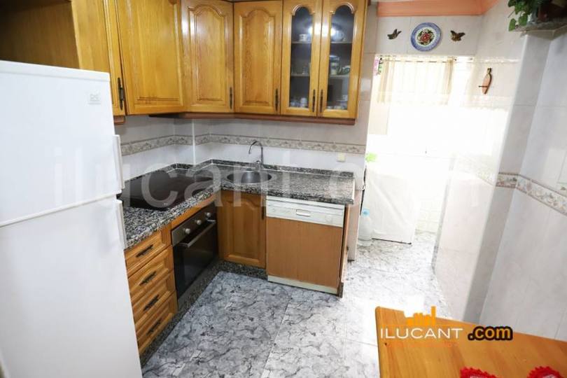 Alicante,Alicante,España,3 Bedrooms Bedrooms,1 BañoBathrooms,Pisos,12655