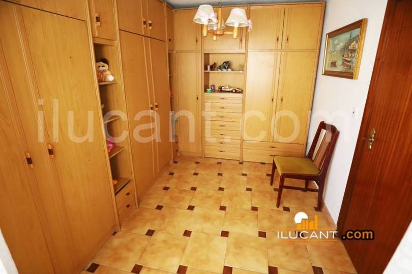 Alicante,Alicante,España,3 Bedrooms Bedrooms,1 BañoBathrooms,Pisos,12655