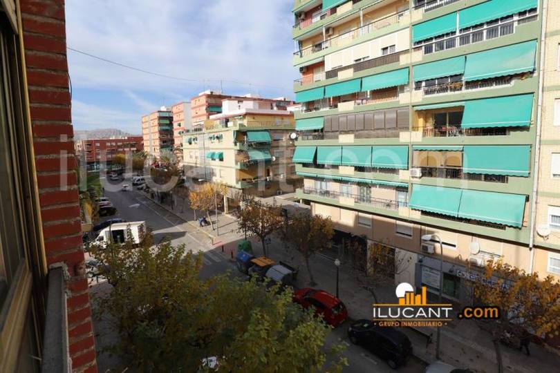 Alicante,Alicante,España,3 Bedrooms Bedrooms,1 BañoBathrooms,Pisos,12655