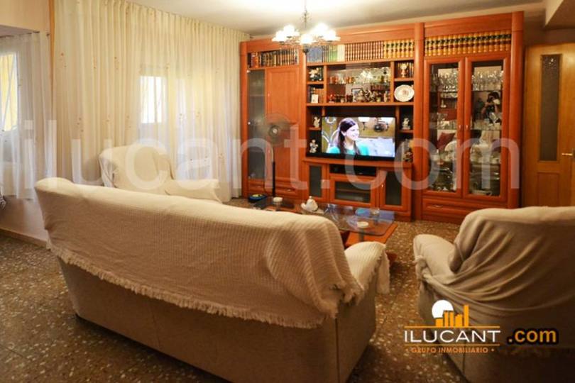 Alicante,Alicante,España,3 Bedrooms Bedrooms,1 BañoBathrooms,Pisos,12664