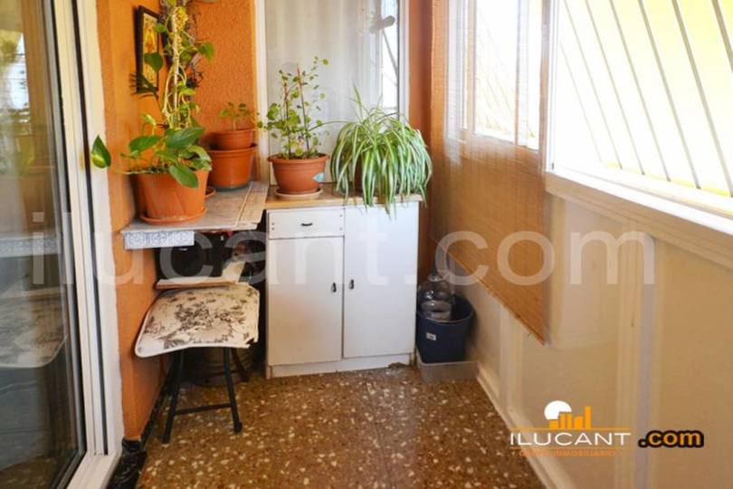 Alicante,Alicante,España,3 Bedrooms Bedrooms,1 BañoBathrooms,Pisos,12664