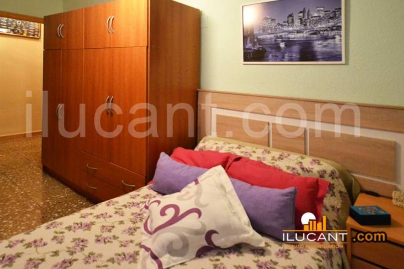 Alicante,Alicante,España,3 Bedrooms Bedrooms,1 BañoBathrooms,Pisos,12664