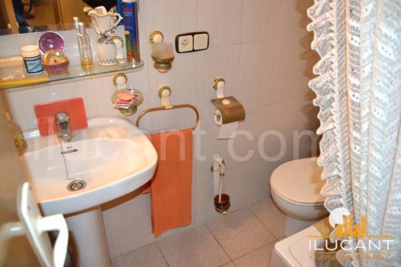 Alicante,Alicante,España,3 Bedrooms Bedrooms,1 BañoBathrooms,Pisos,12665