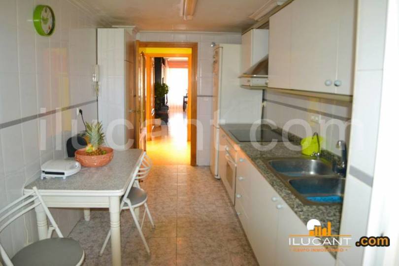 Alicante,Alicante,España,3 Bedrooms Bedrooms,2 BathroomsBathrooms,Pisos,12667