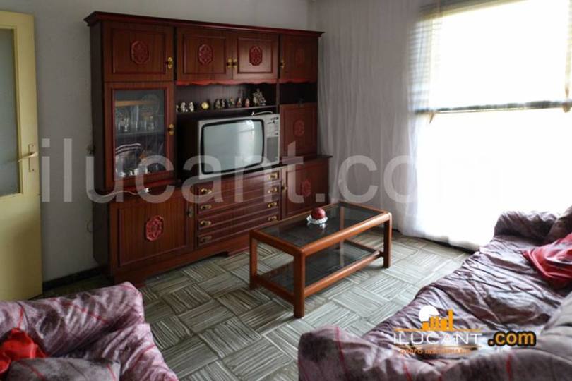 Alicante,Alicante,España,3 Bedrooms Bedrooms,1 BañoBathrooms,Pisos,12677