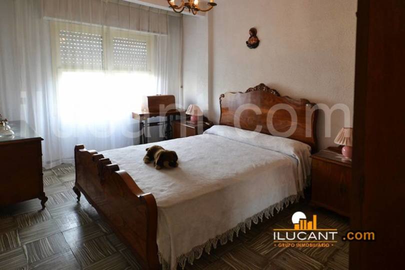 Alicante,Alicante,España,3 Bedrooms Bedrooms,1 BañoBathrooms,Pisos,12677