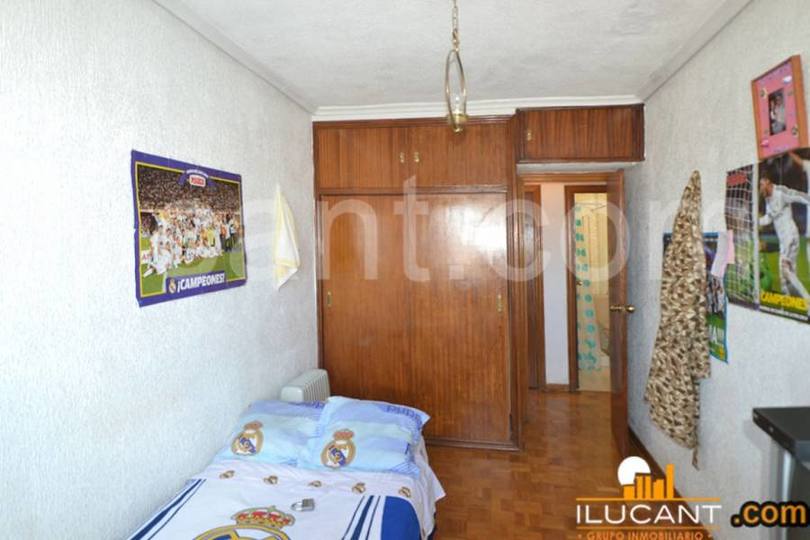 Alicante,Alicante,España,3 Bedrooms Bedrooms,1 BañoBathrooms,Pisos,12679