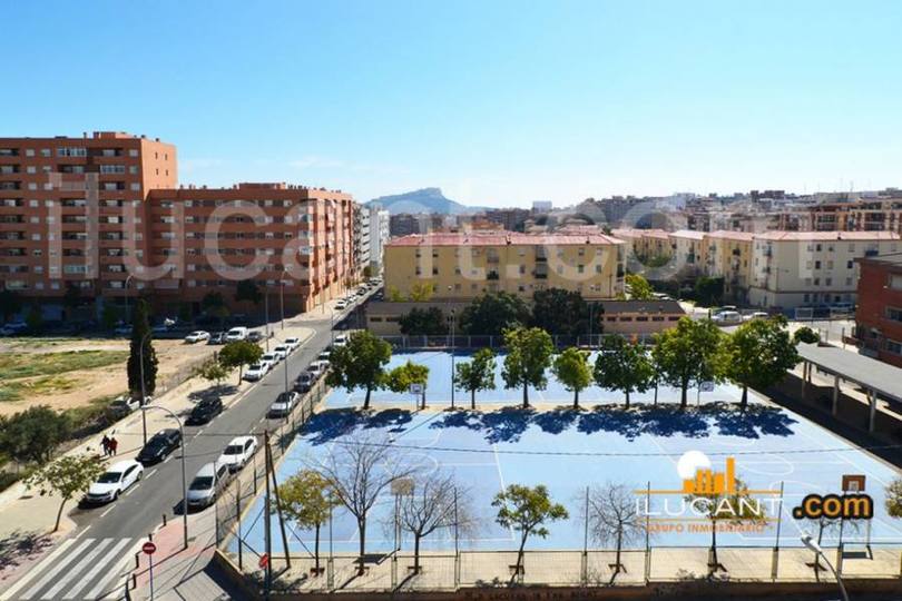 Alicante,Alicante,España,3 Bedrooms Bedrooms,2 BathroomsBathrooms,Pisos,12680