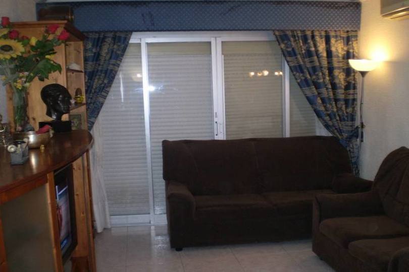 Alicante,Alicante,España,4 Bedrooms Bedrooms,1 BañoBathrooms,Pisos,12693