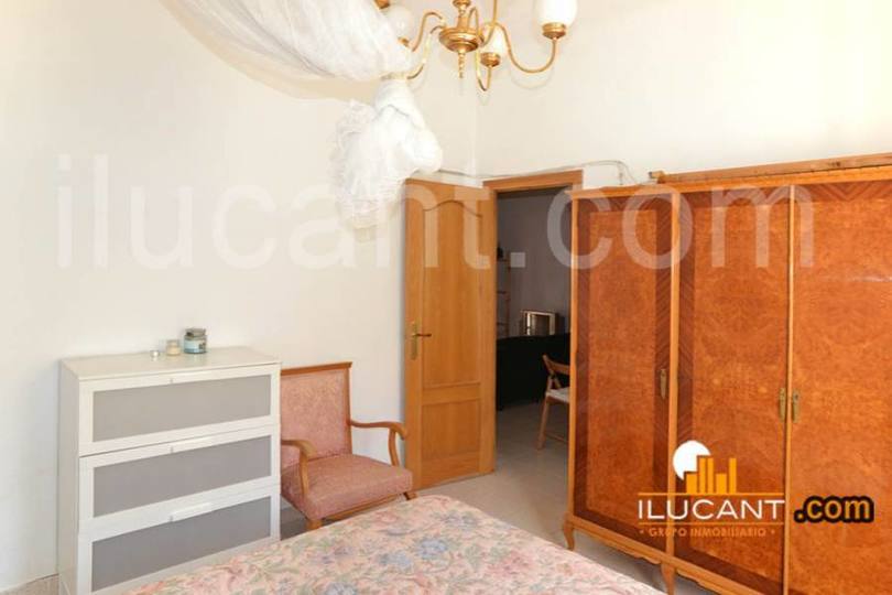 Alicante,Alicante,España,3 Bedrooms Bedrooms,1 BañoBathrooms,Pisos,12696