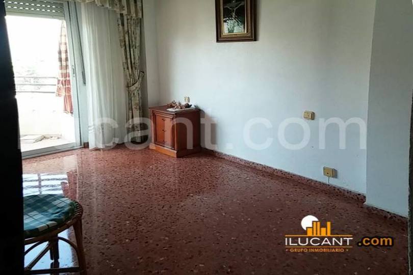 Alicante,Alicante,España,3 Bedrooms Bedrooms,2 BathroomsBathrooms,Pisos,12697