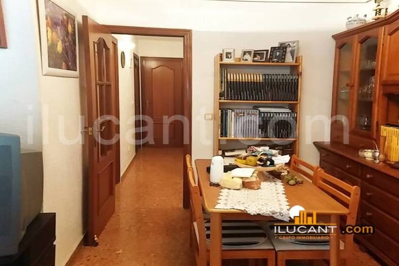 Alicante,Alicante,España,3 Bedrooms Bedrooms,2 BathroomsBathrooms,Pisos,12697