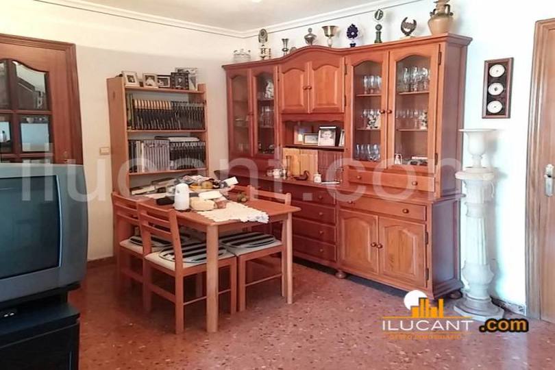 Alicante,Alicante,España,3 Bedrooms Bedrooms,2 BathroomsBathrooms,Pisos,12697