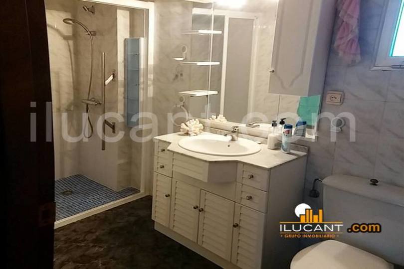 Alicante,Alicante,España,3 Bedrooms Bedrooms,2 BathroomsBathrooms,Pisos,12697