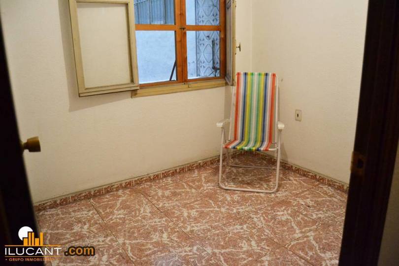 Alicante,Alicante,España,3 Bedrooms Bedrooms,1 BañoBathrooms,Pisos,12699