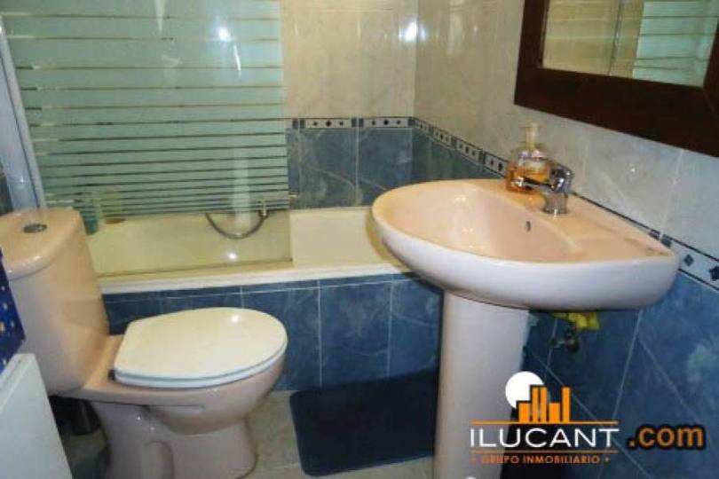 Alicante,Alicante,España,2 Bedrooms Bedrooms,1 BañoBathrooms,Pisos,12702