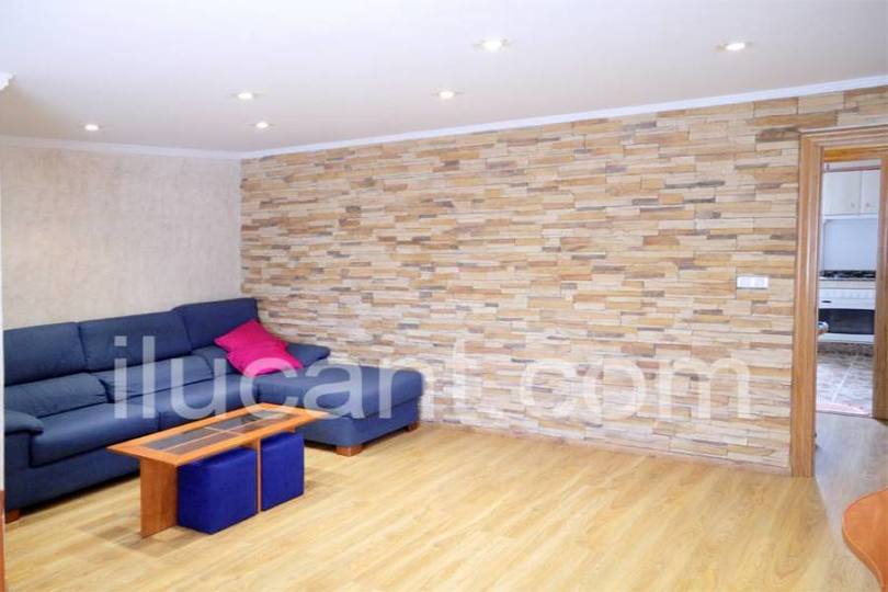 Alicante,Alicante,España,3 Bedrooms Bedrooms,2 BathroomsBathrooms,Pisos,12708