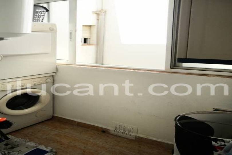 Alicante,Alicante,España,3 Bedrooms Bedrooms,2 BathroomsBathrooms,Pisos,12708