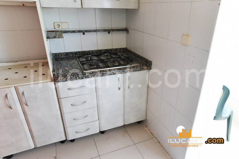 Alicante,Alicante,España,3 Bedrooms Bedrooms,1 BañoBathrooms,Pisos,12714
