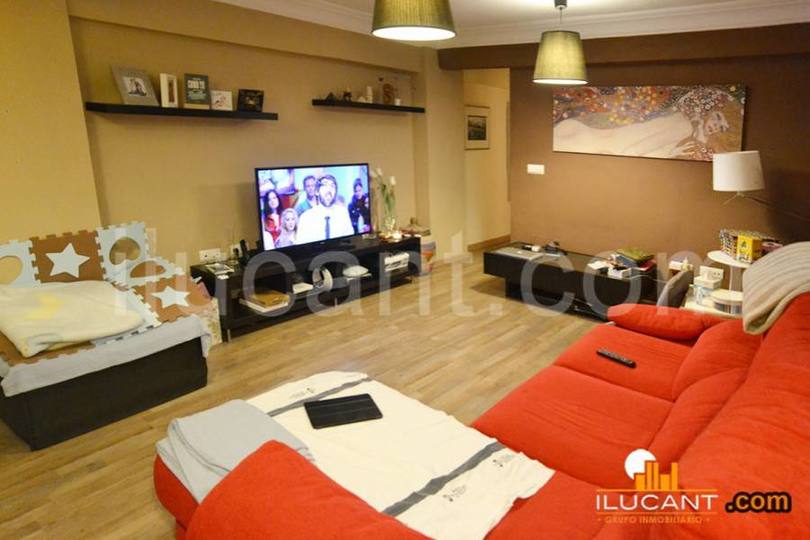 Alicante,Alicante,España,2 Bedrooms Bedrooms,1 BañoBathrooms,Pisos,12717
