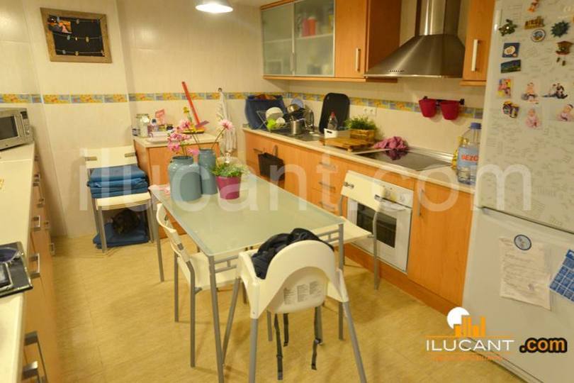 Alicante,Alicante,España,2 Bedrooms Bedrooms,1 BañoBathrooms,Pisos,12717