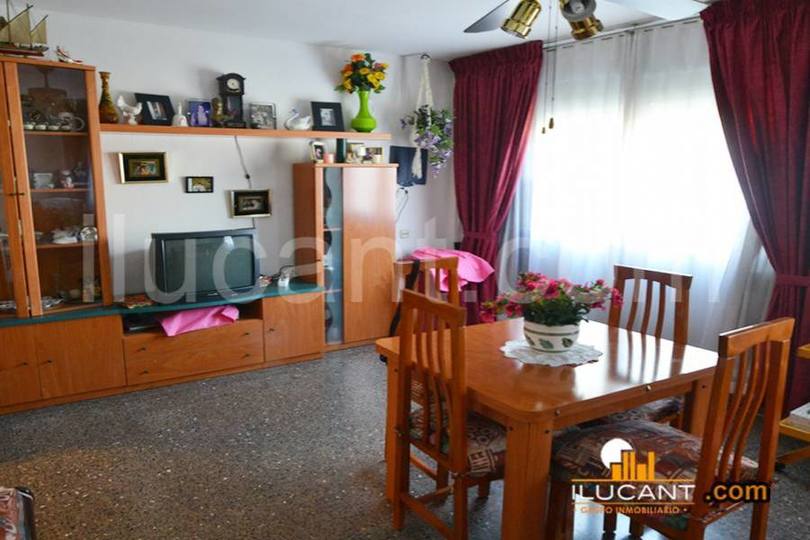 Alicante,Alicante,España,3 Bedrooms Bedrooms,1 BañoBathrooms,Pisos,12721