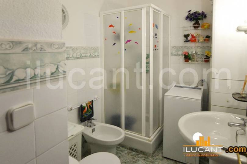 Alicante,Alicante,España,3 Bedrooms Bedrooms,1 BañoBathrooms,Pisos,12721