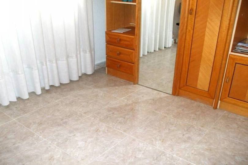 Alicante,Alicante,España,3 Bedrooms Bedrooms,2 BathroomsBathrooms,Pisos,12729