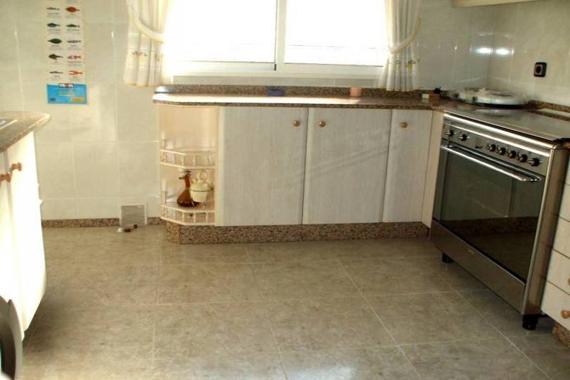 Alicante,Alicante,España,3 Bedrooms Bedrooms,2 BathroomsBathrooms,Pisos,12729