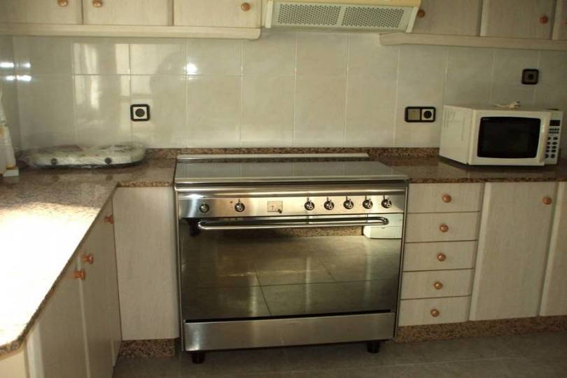 Alicante,Alicante,España,3 Bedrooms Bedrooms,2 BathroomsBathrooms,Pisos,12729